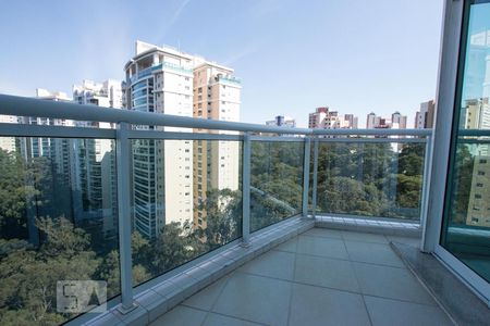 varanda de apartamento para alugar com 4 quartos, 222m² em Parque do Morumbi, São Paulo