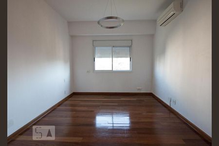 Apartamento para alugar com 222m², 4 quartos e 4 vagas Apartamento para alugar com 222m², 4 quartos e 4 vagassuite 3