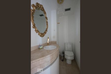 Apartamento para alugar com 222m², 4 quartos e 4 vagas Apartamento para alugar com 222m², 4 quartos e 4 vagaslavabo