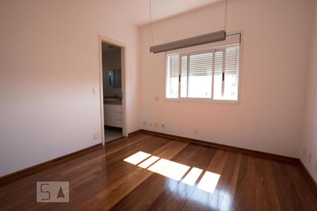 Apartamento para alugar com 222m², 4 quartos e 4 vagas Apartamento para alugar com 222m², 4 quartos e 4 vagassuite 2