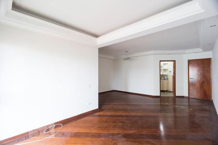 Apartamento à venda com 135m², 4 quartos e 2 vagasSALA