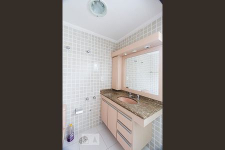 Apartamento à venda com 135m², 4 quartos e 2 vagasBANHEIRO QUARTO 3 SUITE