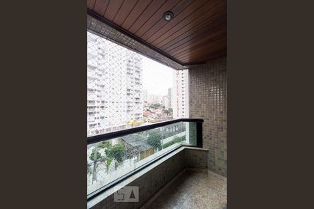 VARANDA de apartamento à venda com 4 quartos, 135m² em Chácara Inglesa, São Paulo