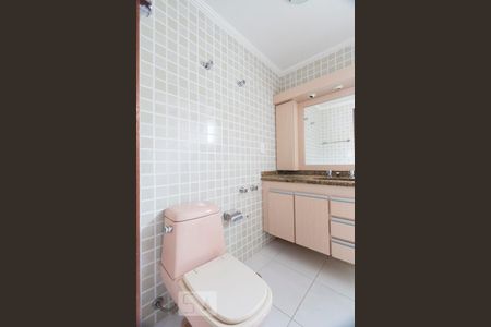 Apartamento à venda com 135m², 4 quartos e 2 vagasBANHEIRO QUARTO 3 SUITE