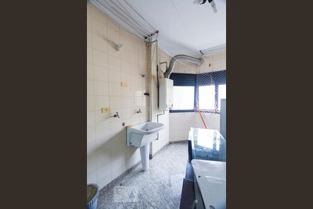 Apartamento à venda com 135m², 4 quartos e 2 vagasLAVANDERIA