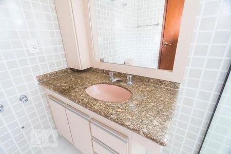 Apartamento à venda com 135m², 4 quartos e 2 vagasBANHEIRO QUARTO 3 SUITE