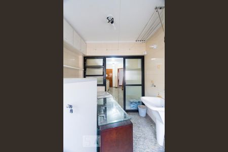 Apartamento à venda com 135m², 4 quartos e 2 vagasLAVANDERIA