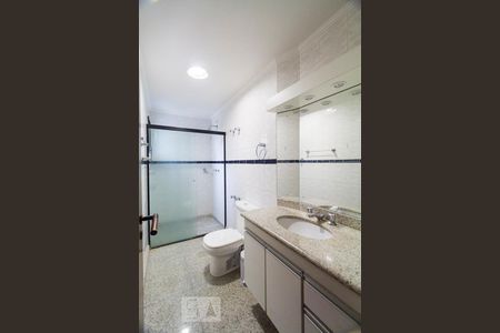 Apartamento à venda com 135m², 4 quartos e 2 vagasBANHEIRO SOCIAL