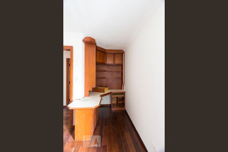 Apartamento à venda com 135m², 4 quartos e 2 vagasQUARTO 1