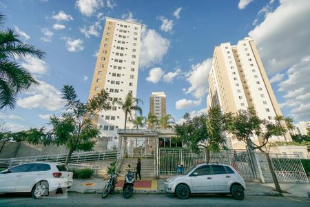 Apartamento à venda com 48m², 2 quartos e 1 vaga Apartamento à venda com 48m², 2 quartos e 1 vagaFachada