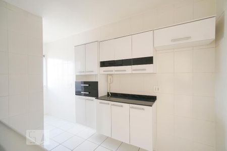 Apartamento à venda com 48m², 2 quartos e 1 vaga Apartamento à venda com 48m², 2 quartos e 1 vagaCozinha