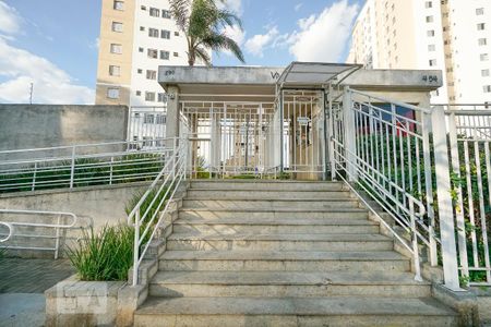 Apartamento à venda com 48m², 2 quartos e 1 vaga Apartamento à venda com 48m², 2 quartos e 1 vagaFachada