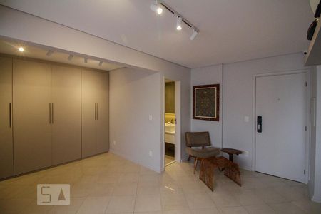 Sala de kitnet/studio para alugar com 1 quarto, 37m² em Vila Pompéia, São Paulo