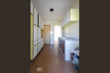 Cozinha de apartamento para alugar com 3 quartos, 113m² em Vila Ester (zona Norte), São Paulo