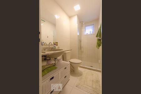 Banheiro de apartamento para alugar com 2 quartos, 60m² em Vila Paulista, São Paulo