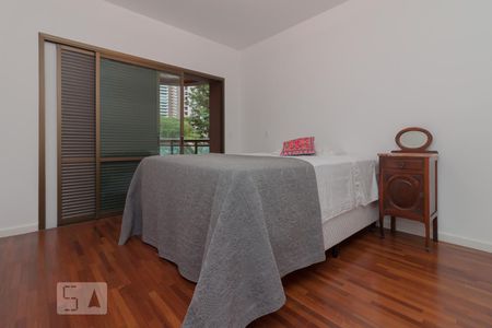 Apartamento à venda com 225m², 4 quartos e 4 vagasQuarto suíte master