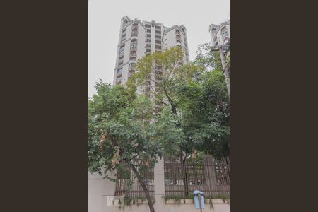 Apartamento à venda com 225m², 4 quartos e 4 vagasFachada