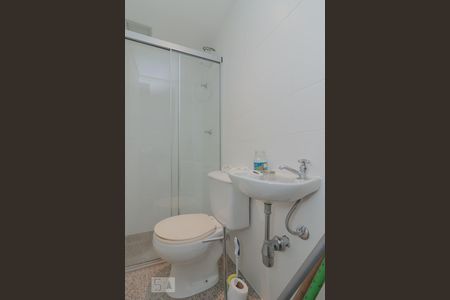 Apartamento à venda com 225m², 4 quartos e 4 vagasBanheiro de serviço