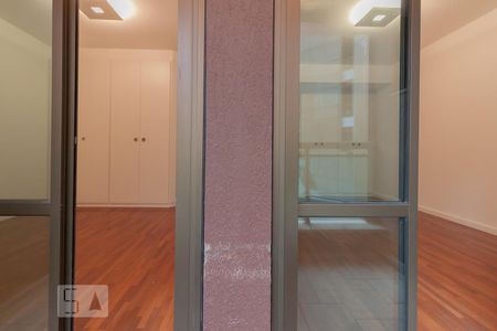 Apartamento à venda com 225m², 4 quartos e 4 vagasVaranda suíte 2 e 3