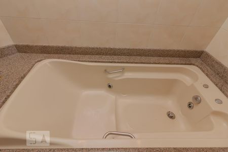 Apartamento à venda com 225m², 4 quartos e 4 vagasSuíte master