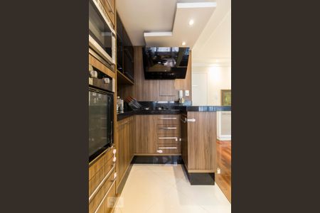 Cozinha de apartamento à venda com 2 quartos, 56m² em Lapa, São Paulo