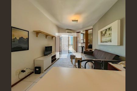 Sala de apartamento à venda com 1 quarto, 60m² em Copacabana, Rio de Janeiro