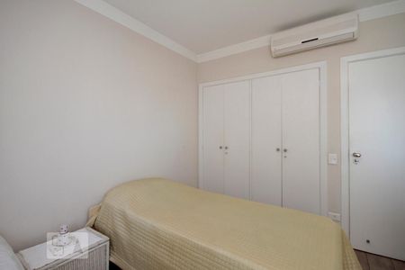 Apartamento à venda com 240m², 3 quartos e 3 vagasQuarto 
