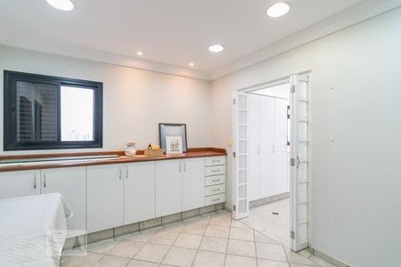 Apartamento à venda com 450m², 5 quartos e 4 vagasSala de Serviço