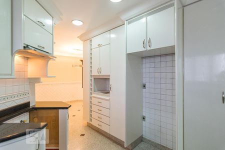 Apartamento à venda com 450m², 5 quartos e 4 vagasCozinha