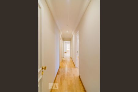 Apartamento à venda com 450m², 5 quartos e 4 vagasCorredor das Suites