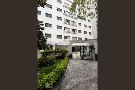 Fachada de apartamento para alugar com 3 quartos, 118m² em Moema, São Paulo