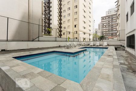 Piscina de apartamento para alugar com 3 quartos, 118m² em Moema, São Paulo