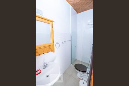 Banheiro Quarto 1 - 2 de casa de condomínio para alugar com 4 quartos, 165m² em Laranjeiras, Rio de Janeiro