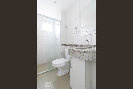 Apartamento à venda com 72m², 2 quartos e 1 vaga Apartamento à venda com 72m², 2 quartos e 1 vagaBanheiro da suíte