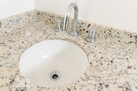 Apartamento à venda com 72m², 2 quartos e 1 vaga Apartamento à venda com 72m², 2 quartos e 1 vagaBanheiro social - lavatório