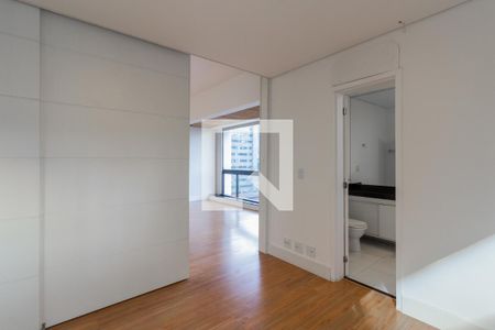 Suíte de apartamento à venda com 1 quarto, 66m² em Vila Olímpia, São Paulo