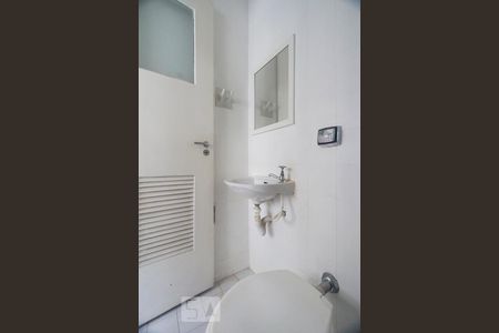 Apartamento à venda com 96m², 2 quartos e 1 vagaBANHEIRO DE SERVIÇO