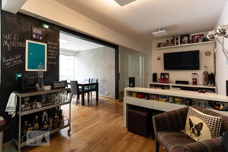 Sala de apartamento à venda com 2 quartos, 70m² em Indianópolis, São Paulo