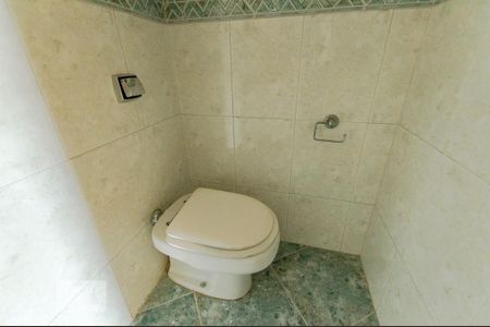 Apartamento à venda com 63m², 2 quartos e sem vaga Apartamento à venda com 63m², 2 quartos e sem vagaBanheiro