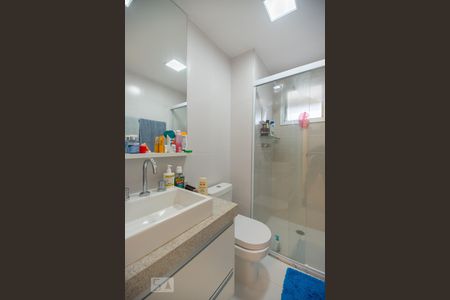 Apartamento para alugar com 121m², 3 quartos e 2 vagas Apartamento para alugar com 121m², 3 quartos e 2 vagasBanheiro Suíte 1