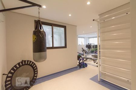 Apartamento à venda com 80m², 3 quartos e 1 vaga Apartamento à venda com 80m², 3 quartos e 1 vagaAcademia