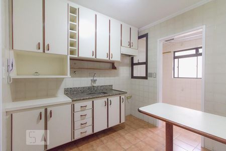 Apartamento à venda com 80m², 3 quartos e 1 vaga Apartamento à venda com 80m², 3 quartos e 1 vagaCozinha