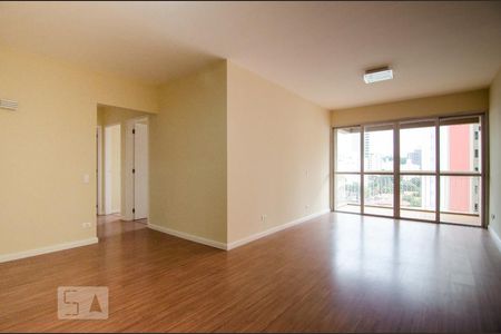 Sala de apartamento para alugar com 3 quartos, 100m² em Centro, Campinas