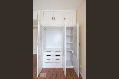 Quarto 1 de apartamento para alugar com 3 quartos, 100m² em Centro, Campinas