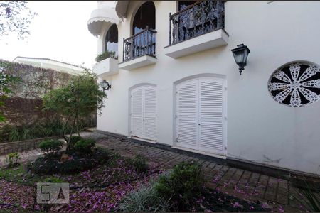 Casa à venda com 577m², 5 quartos e 7 vagasQuintal