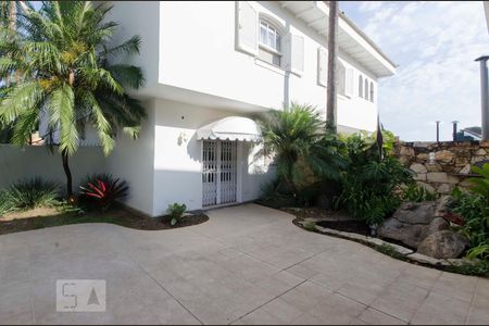 Casa à venda com 577m², 5 quartos e 7 vagasChurrasqueira