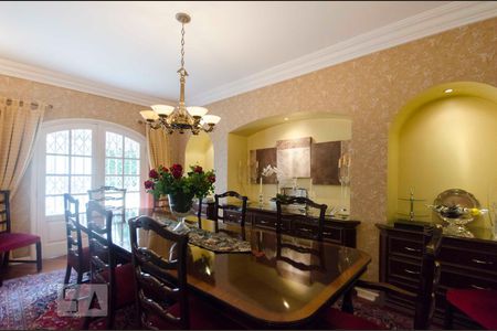 Casa à venda com 577m², 5 quartos e 7 vagasSala 2