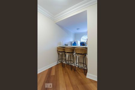 Casa à venda com 577m², 5 quartos e 7 vagasSala piso inferior