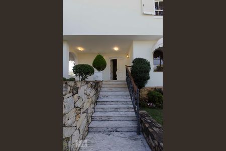 Casa à venda com 577m², 5 quartos e 7 vagasFachada