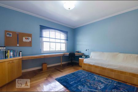 Casa à venda com 577m², 5 quartos e 7 vagasQuarto 1